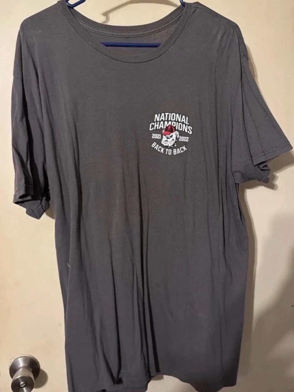 Men’s Georgia Bulldog T-Shirt Back to Back National Championship 21-22 size XL